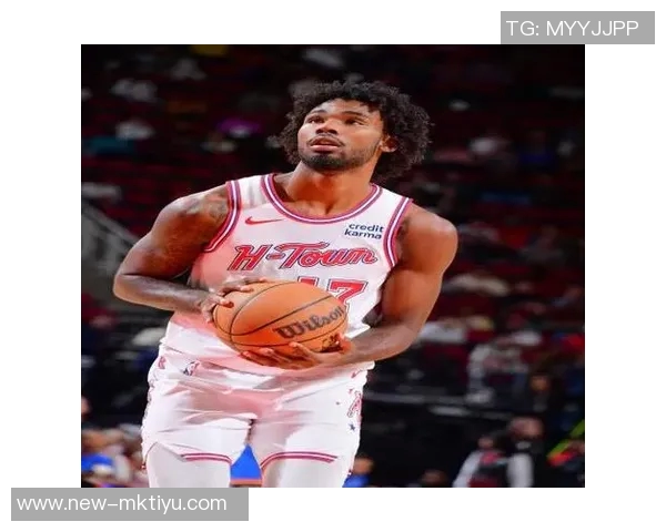 乌度卡称赞伊森投篮自信提升进攻空间表现出色