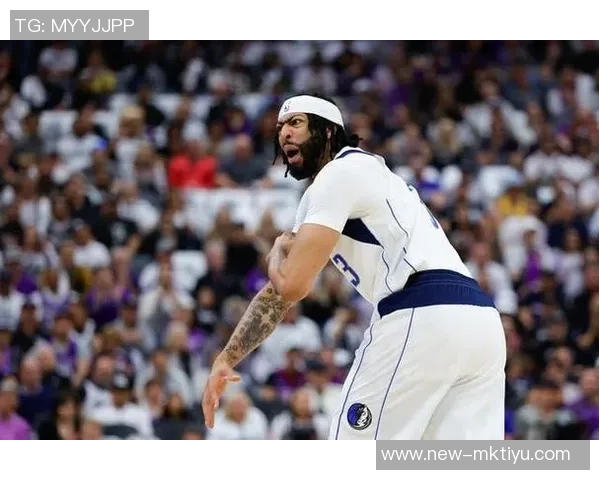 浓眉半场表现抢眼19分钟内高效砍下17分助球队争胜 浓眉半场表现抢眼19分钟内高效砍下17分助球队争胜